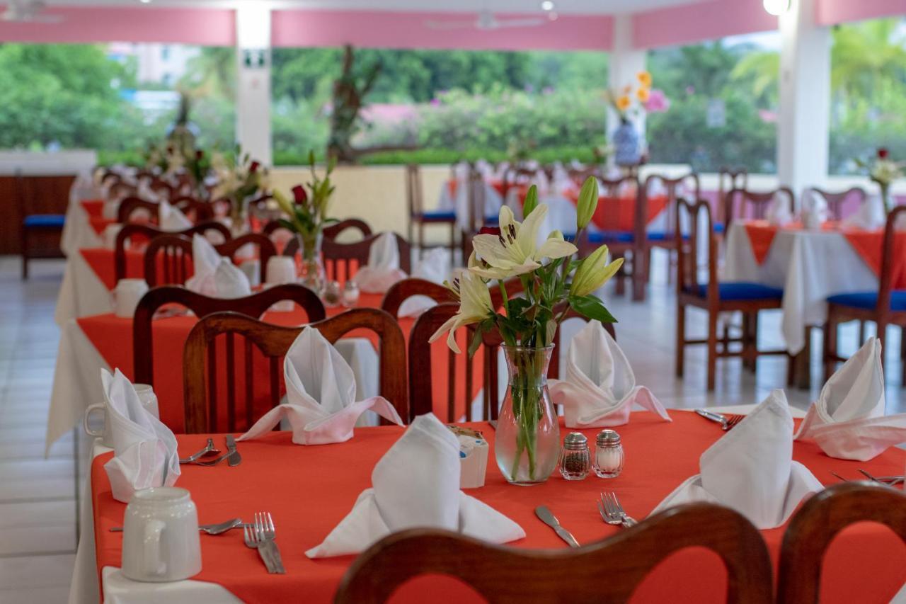 Qualton Club Ixtapa All Inclusive Kültér fotó
